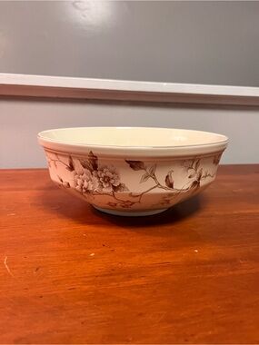 Mikasa Tivoli Garden Porcelain Bowl in Cream and Brown
